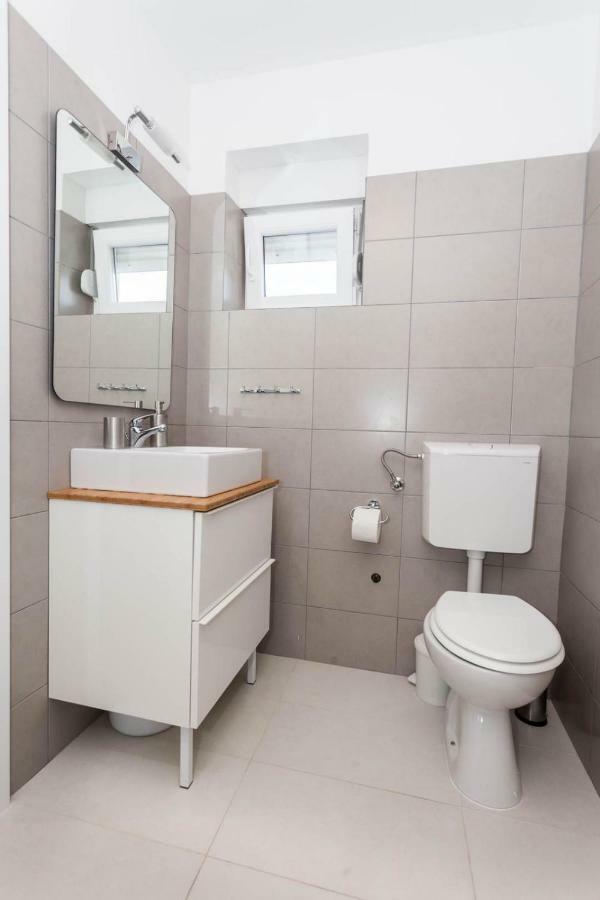 Studio Apartment Dada Primosten Exterior photo